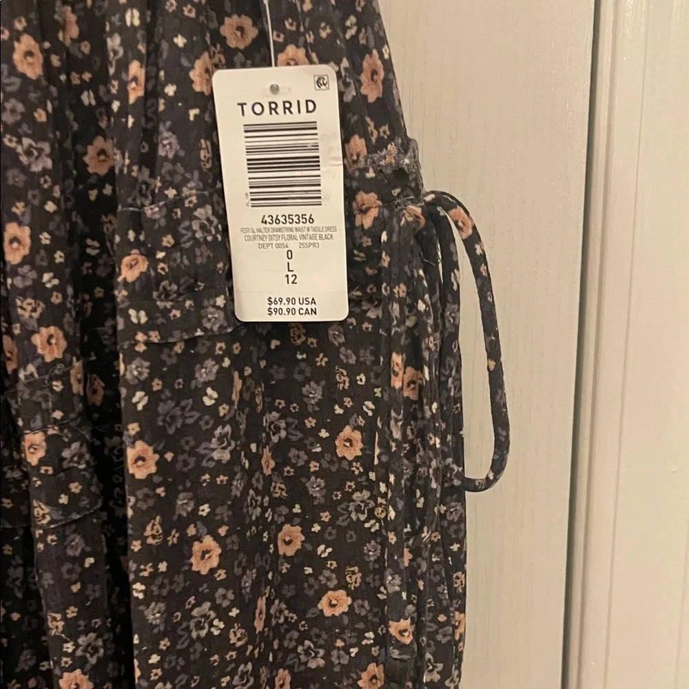 Torrid Festi vintage black halter Floral Dress w/drawstring waist NWT Size 0X - Picture 2 of 5